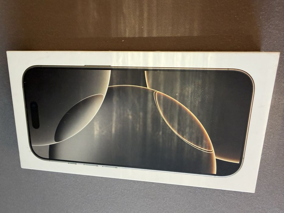 Iphone 16 pro titanium като нов