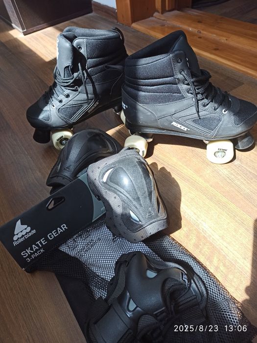 Patine rotile ROCES KOLOSSAL Adult Clasic Skates 43 noi Set Protecție