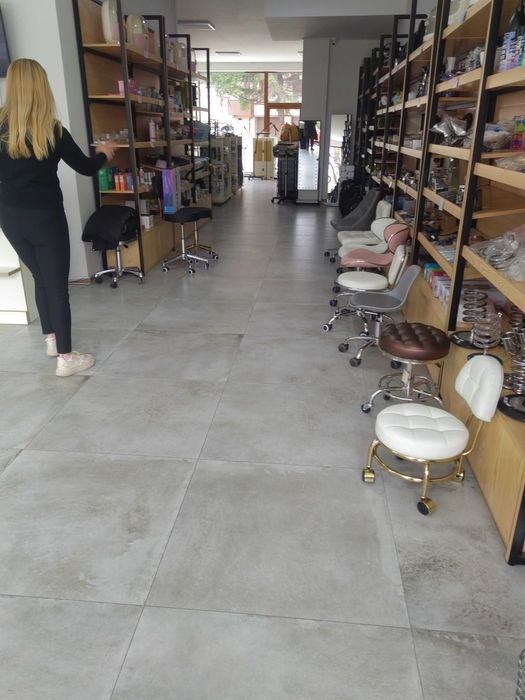 Отдавам помещение под наем