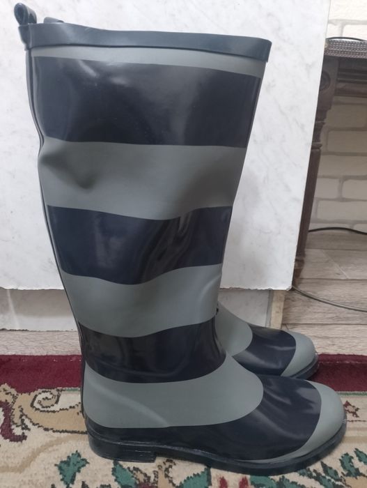 Резиновые сапоги женские
