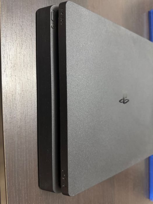 PS4 Slim 1TB jocuri+2 controllere