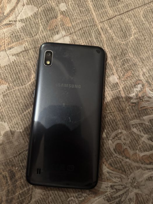 Самсунг А10 продам срочно