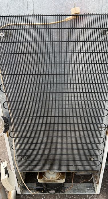 Хладилник Bosch – работещ, 175 см / 70 см