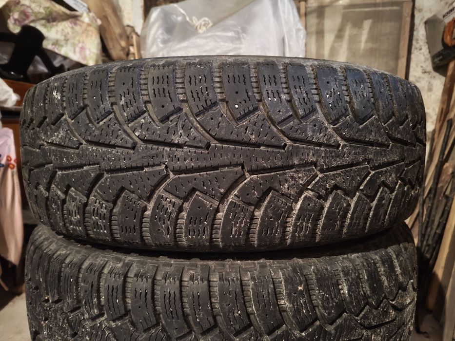 Зимни гуми за джип/SUV 18" 225/65 Nokian