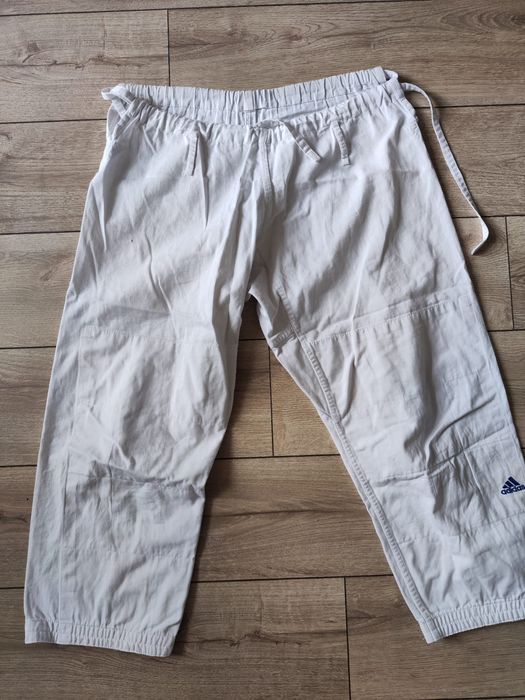 Продаю кимоно аdidas