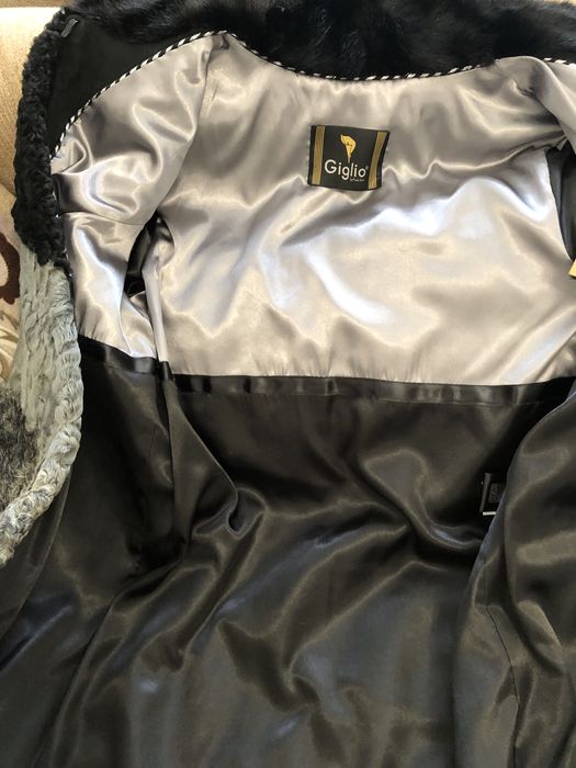 Шуба каракулевая