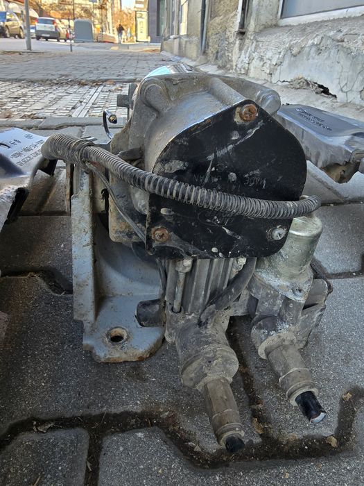 Оригинален компресор въздушно окачване-HITACHI  Land Rover Range Rover