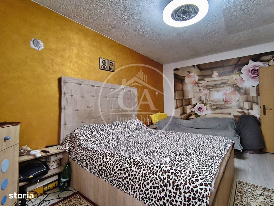 Apartament cu 2 camera la curte comuna de vanzare Central, Oradea