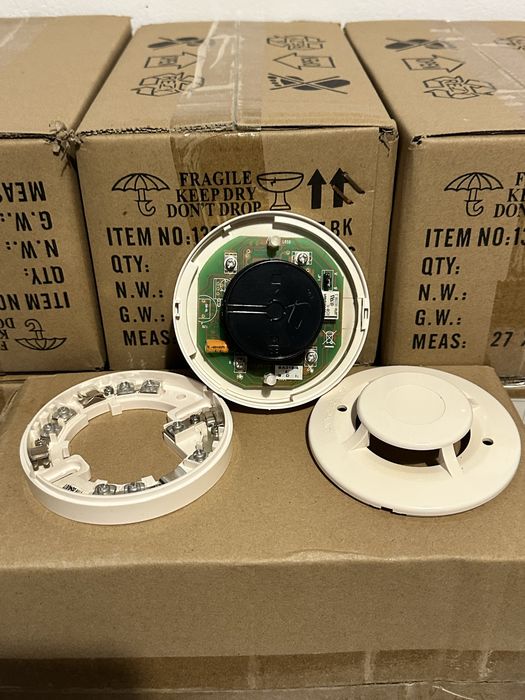 Sistem complet de alarma DSC PC1864H