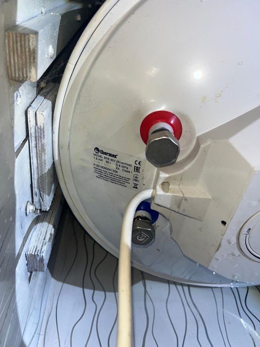 Продам бойлер Thermex ERS 80V (SilverHeat)