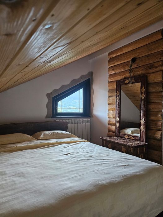 Cazare în Bucovina Complex din lemn rotund