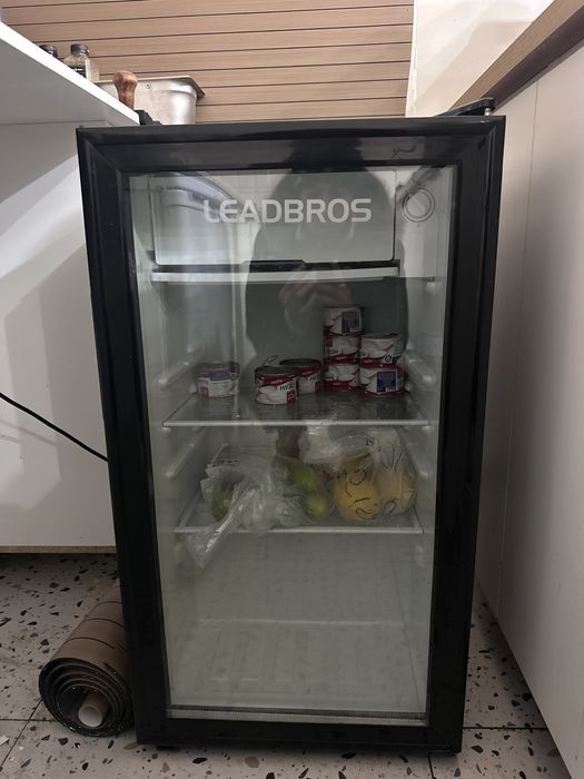 Витринный холодильник