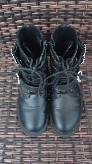 Високи боти "ЗАРА"