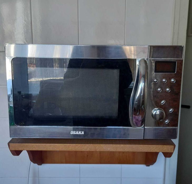 Микровълнова печка Osaka с грил – Инокс, отлично състояние