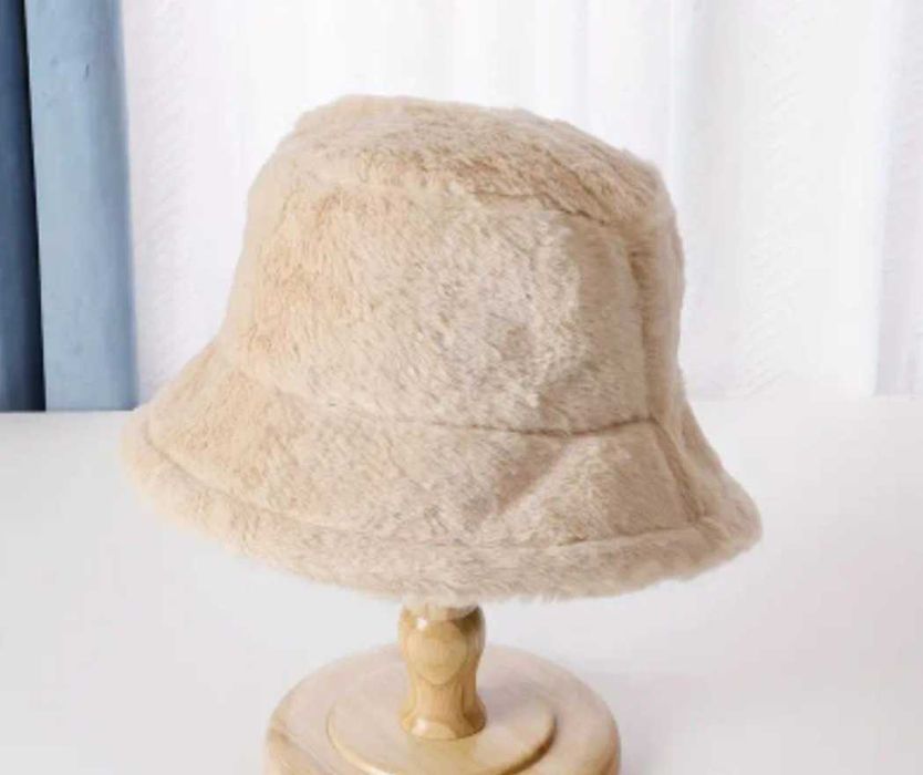 Елегантни зимни шапки