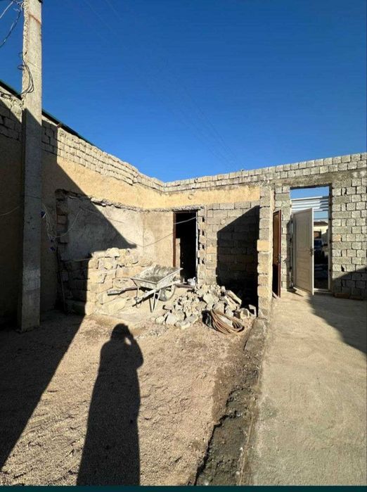 Мотрид худудида жойлашган 5 хонали ховли сотувда