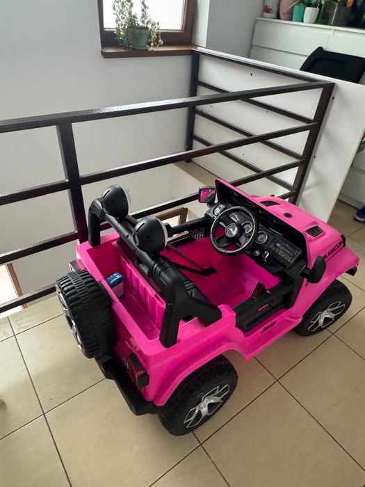 Masinuta electrica copii Jeep