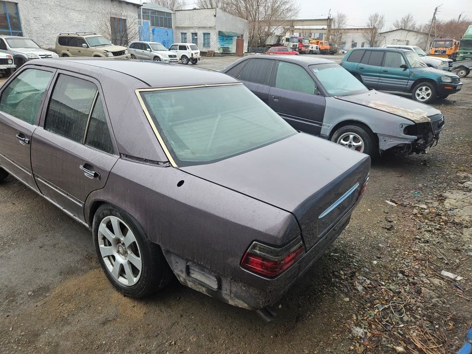 Mercedes W124 Е300TD. 1994год