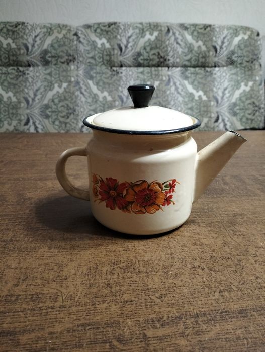 Продам посуду б/у, для дачи