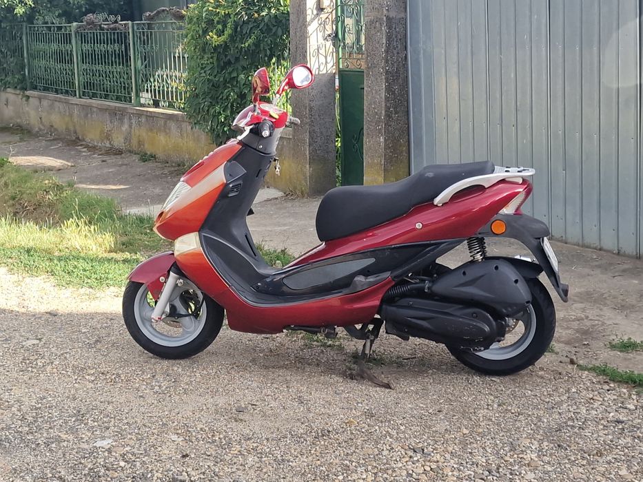 Scuter Kymco 250cc înmatriculat