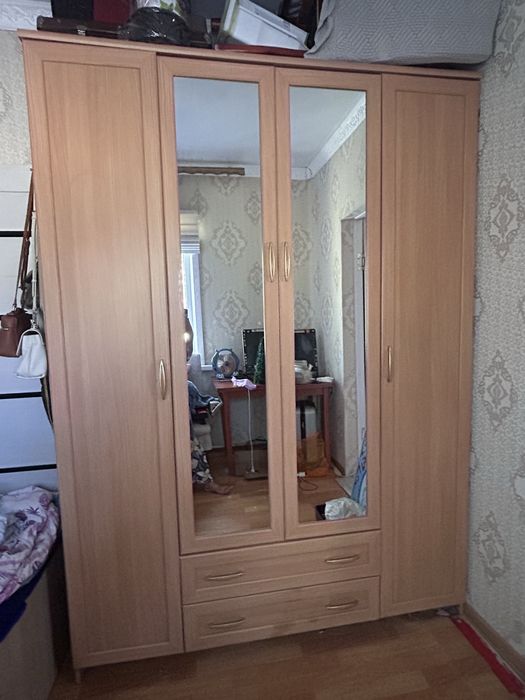 Шкаф для одежды.