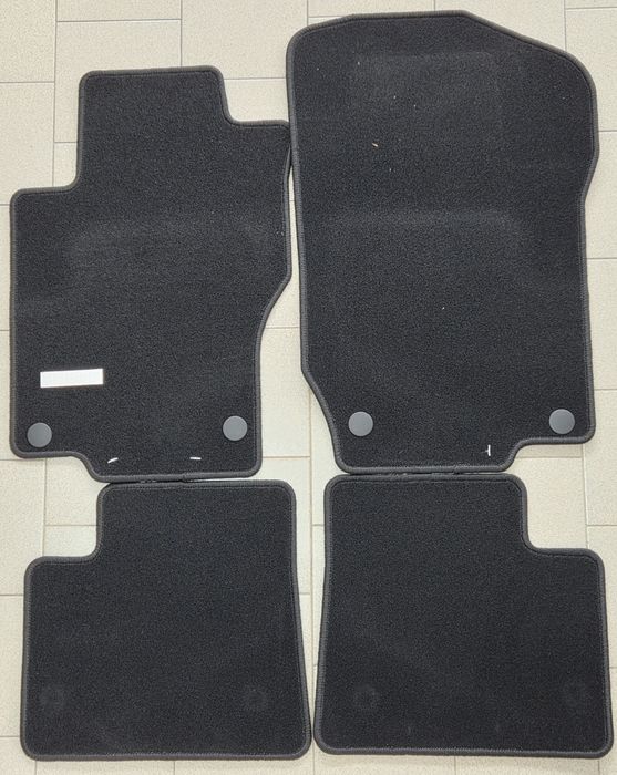 Covorase Podea Interior Mercedes W221, W222, R171, R172, G400, X 470, W164 GLC X293, EQC 293,  2 /  5 Locuri Textil  Presuri  Noroi Originale Mercedes