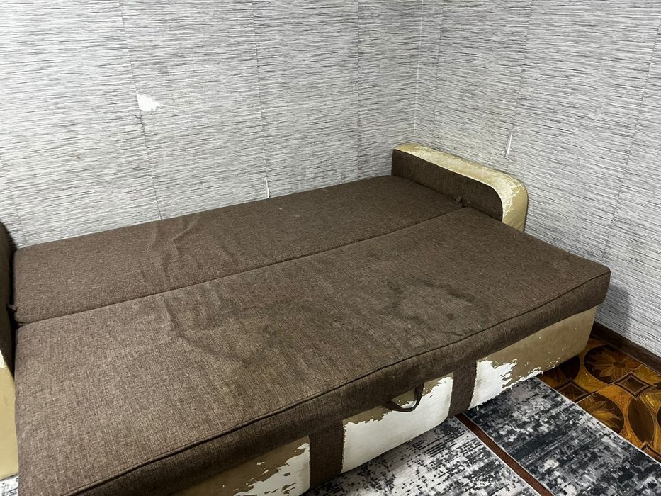 Продам диван с креслом