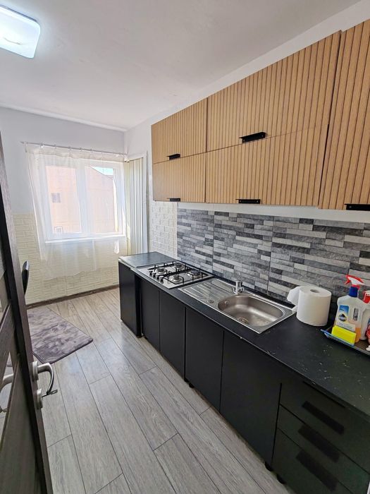 Vând apartament 55 mp