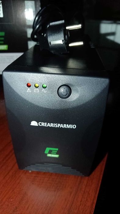 UPS-NOU defect tensiune 400 watt 1800va