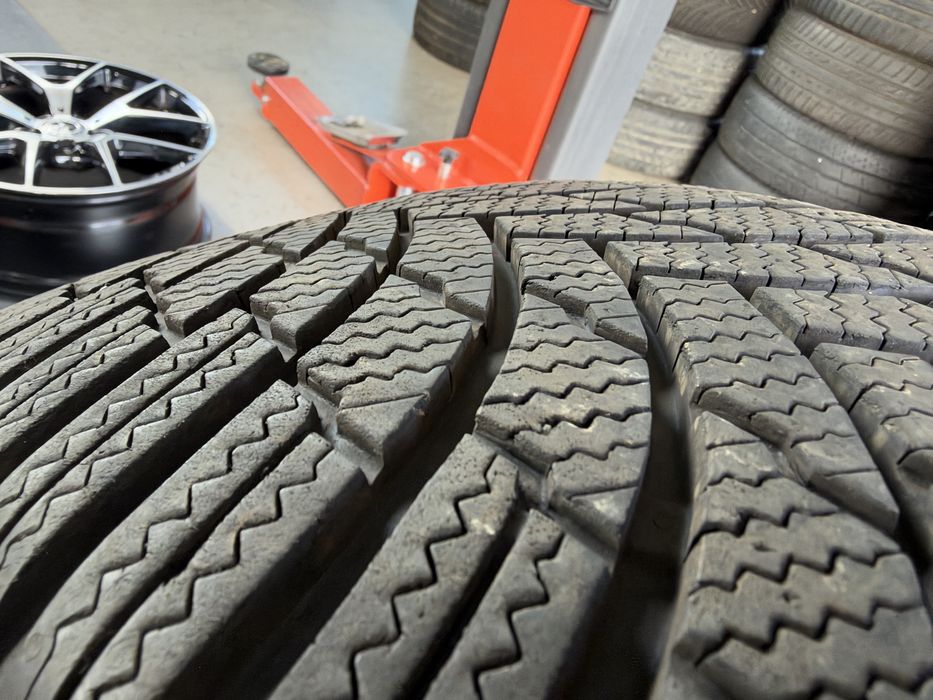 4бр. КАТО НОВИ Зимни Гуми С Борд 275/45R/20 -FIRESTONE- DOT:4624- 7.8мм+7.1мм