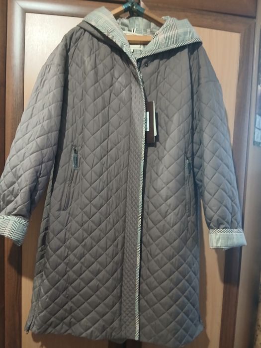 Продам две куртки.