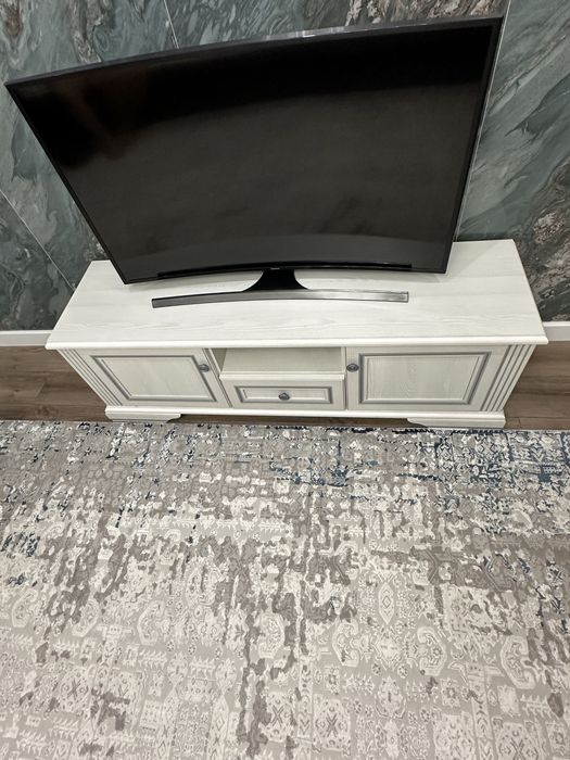 Тумба под телевизор