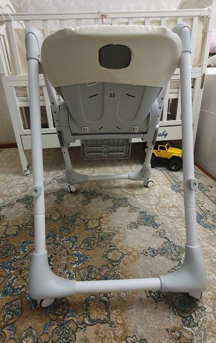 Детский стульчик для кормления