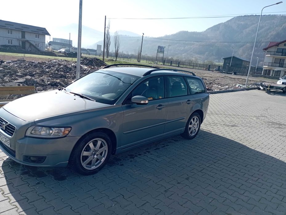 Volvo V50