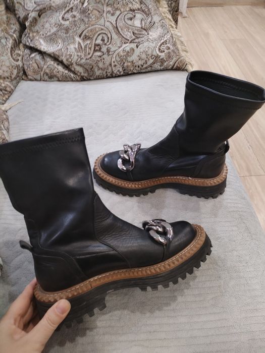 Продам ботинки 15.000