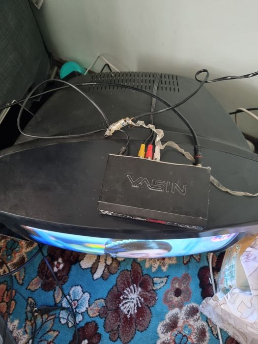 Kogon shahrida eski Televizor 24 dyumli tez sotiladi.