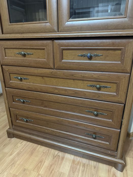 Продам Комод сервант