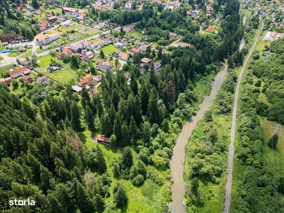 Teren intravilan de vânzare, 2635 mp