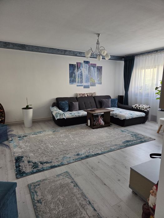 Apartament 3 camere zona ,,Primarie''