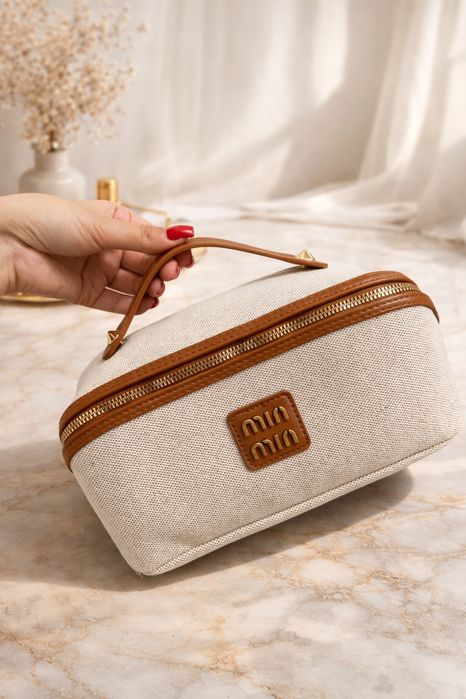 Люксовая косметичка «Miu Miu»