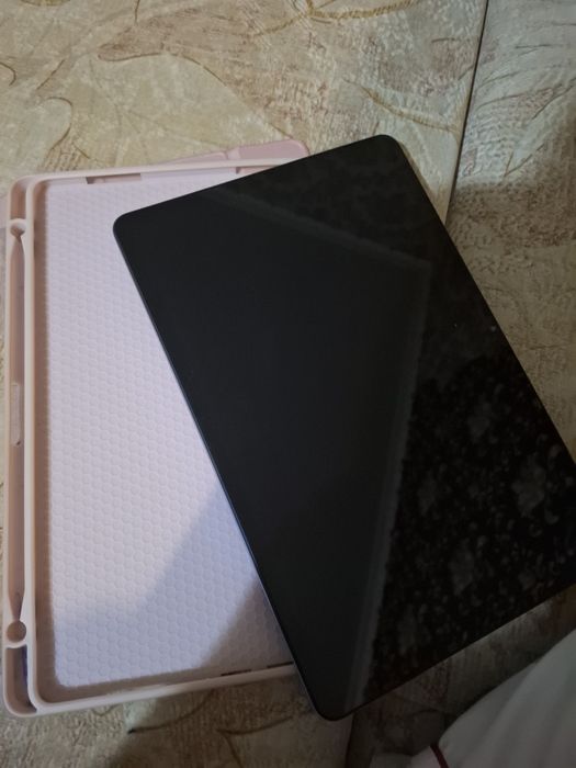 Продаётся  планшет в хорошем состоянии  Redmi PAD 2