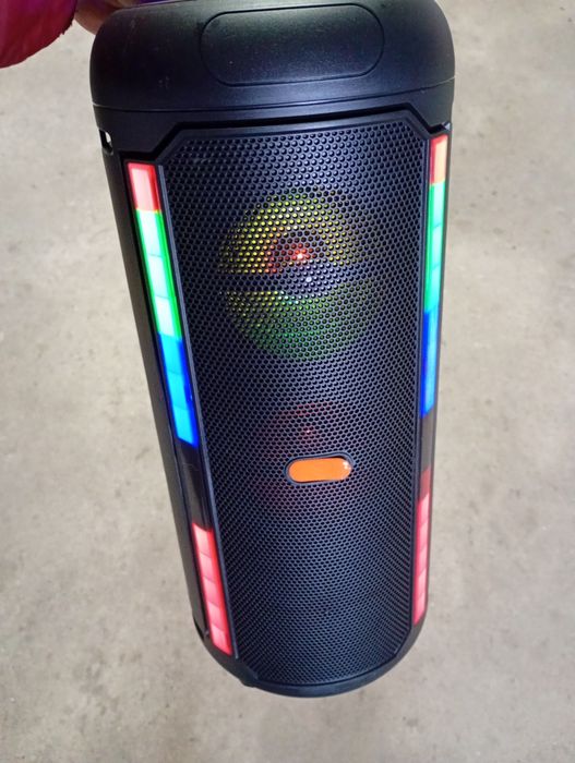 Мини тонколона за музика