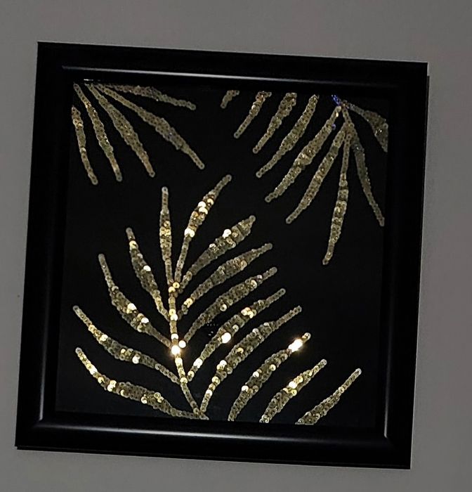 Картины из пайеток