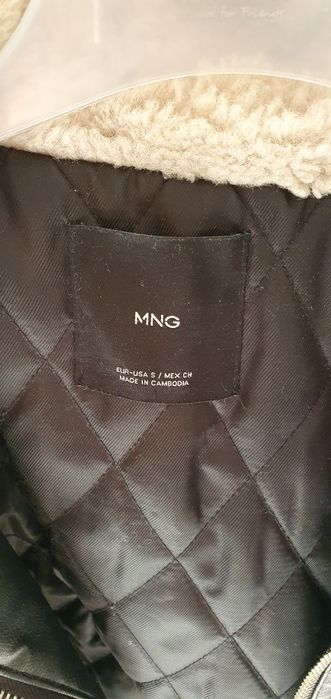 Geacă damă elegantă cu blăniță