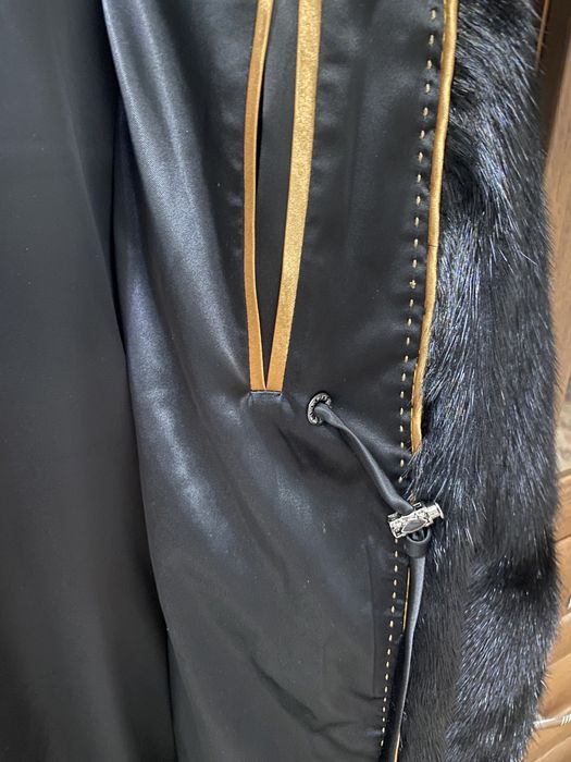 Продам новую женскую шубу