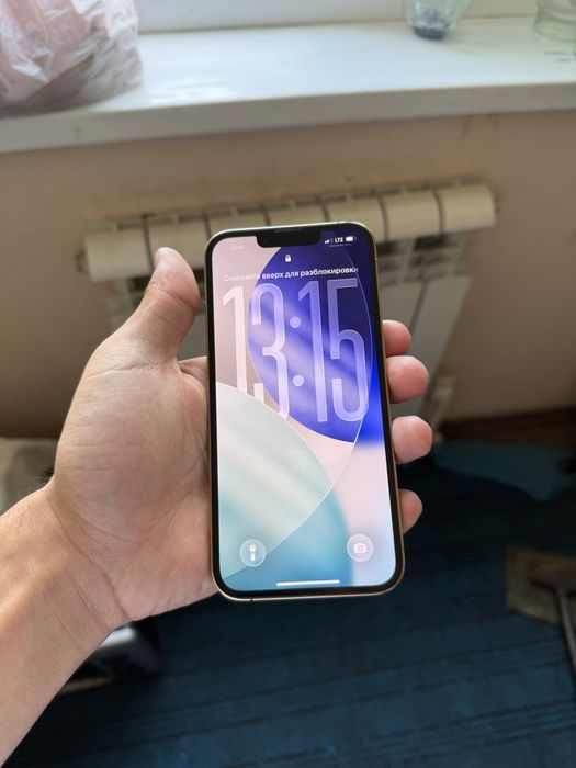 Iphone 13 pro gold