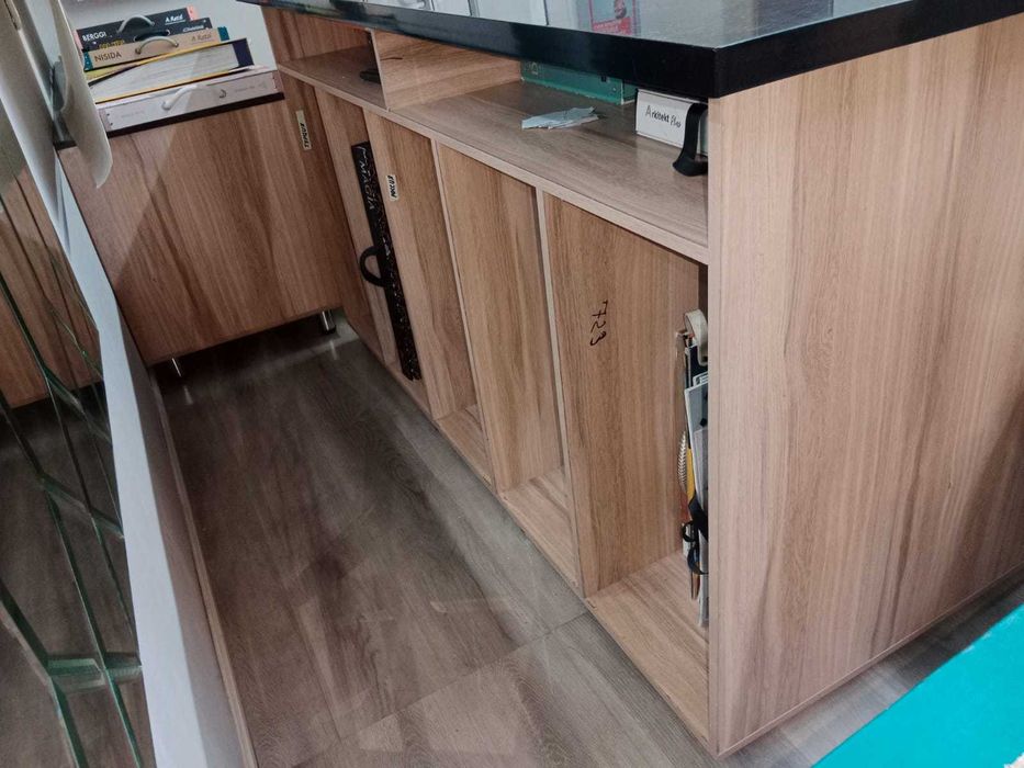 продам мебель, столы, стулья