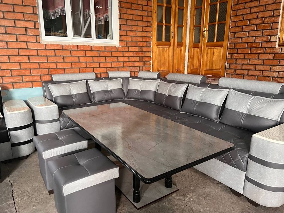 Сотилади Гостиный уголок