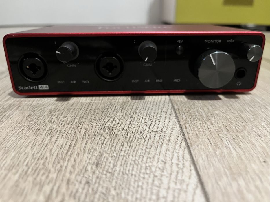 Focusrite Scarlett 4i4 3rd gen