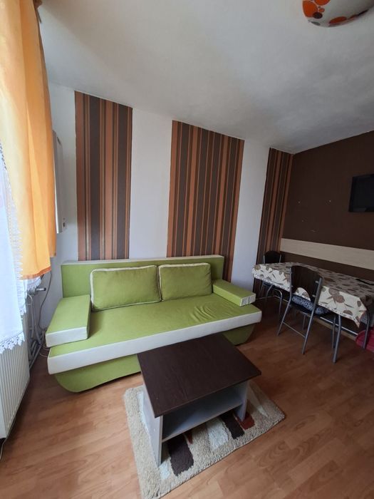 Inchirez apartamant doua camere zona 9 mai